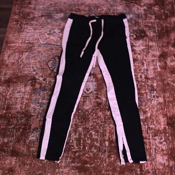 Fashion Nova men’s pants with white stripes down the sides & zippers - Picture 1 of 1